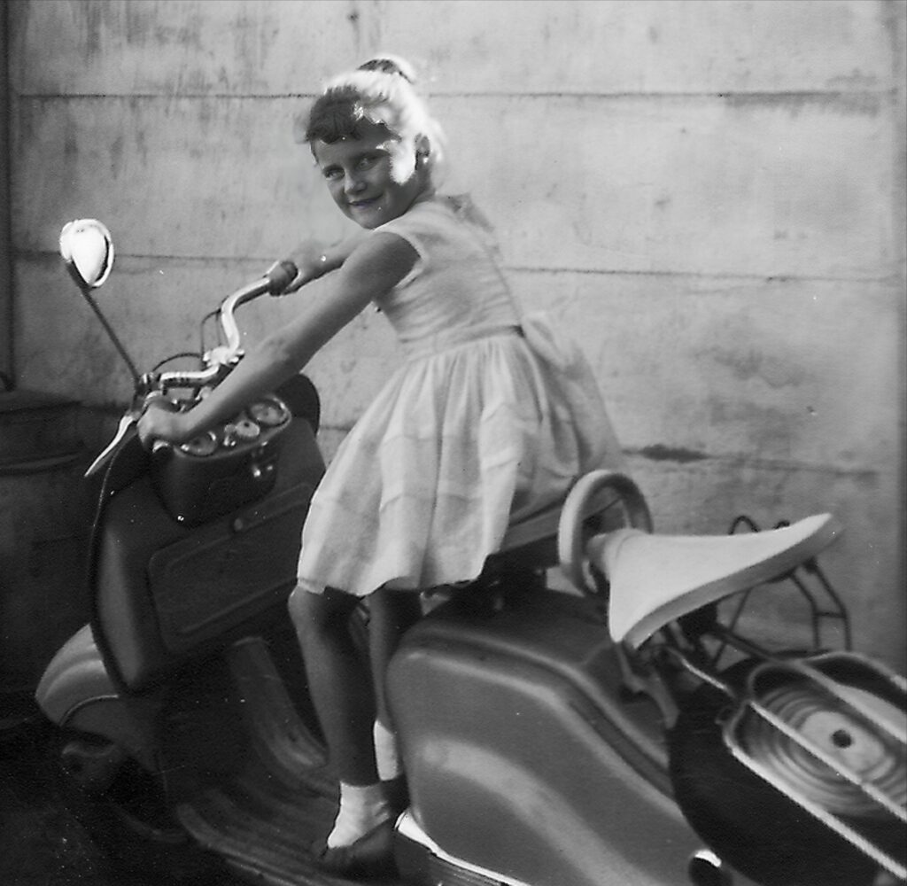 Motorroller 1960, vorher/nachher nit AiArty